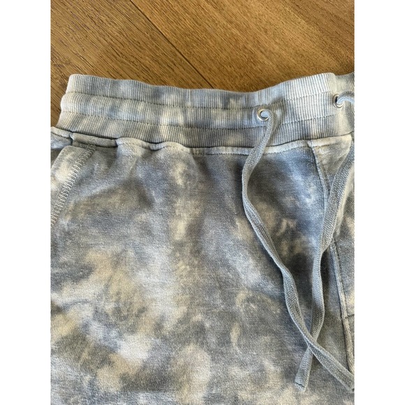 Outerknown blue tye dye style drawstring shorts size Large - Picture 2 of 9